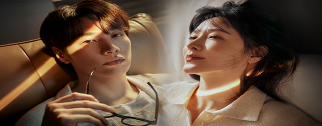 Walking on Thin Ice-Pe muchie de cutit(2025)